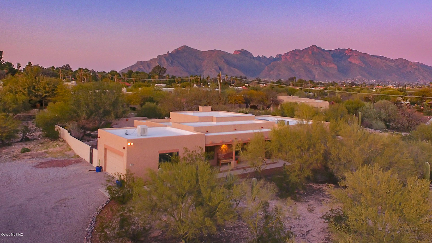 900 West Panorama Road Tucson, AZ 85704 - Photo 3 of 40 Gallery Image 3
