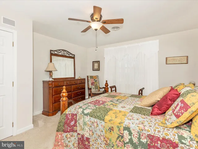 $2,400 | 2807 Carlisle Drive, Unit 29, New Windsor, MD 21776