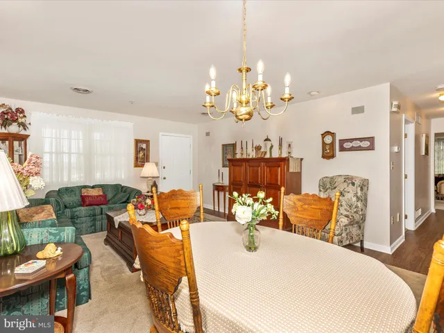 $2,400 | 2807 Carlisle Drive, Unit 29, New Windsor, MD 21776