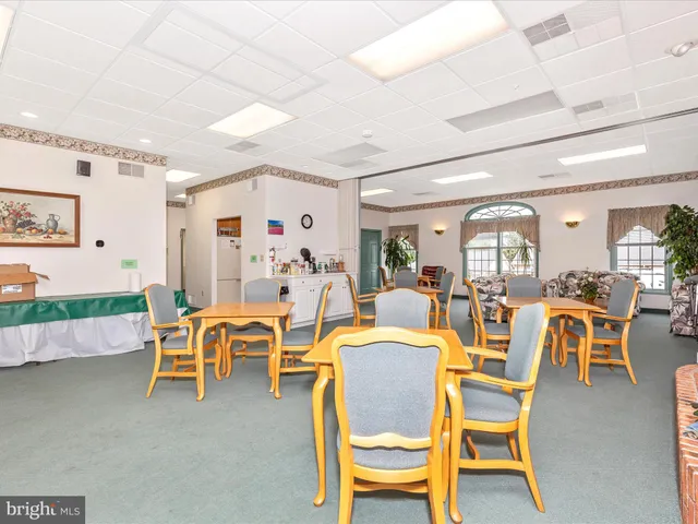 $2,400 | 2807 Carlisle Drive, Unit 29, New Windsor, MD 21776