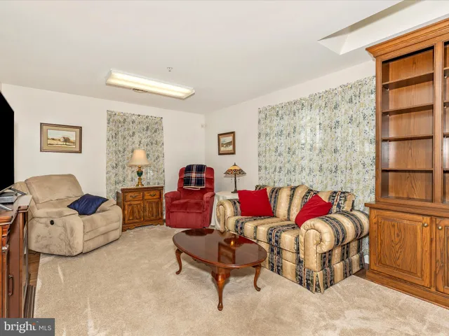 $2,400 | 2807 Carlisle Drive, Unit 29, New Windsor, MD 21776