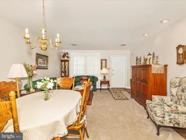 $2,400 | 2807 Carlisle Drive, Unit 29, New Windsor, MD 21776