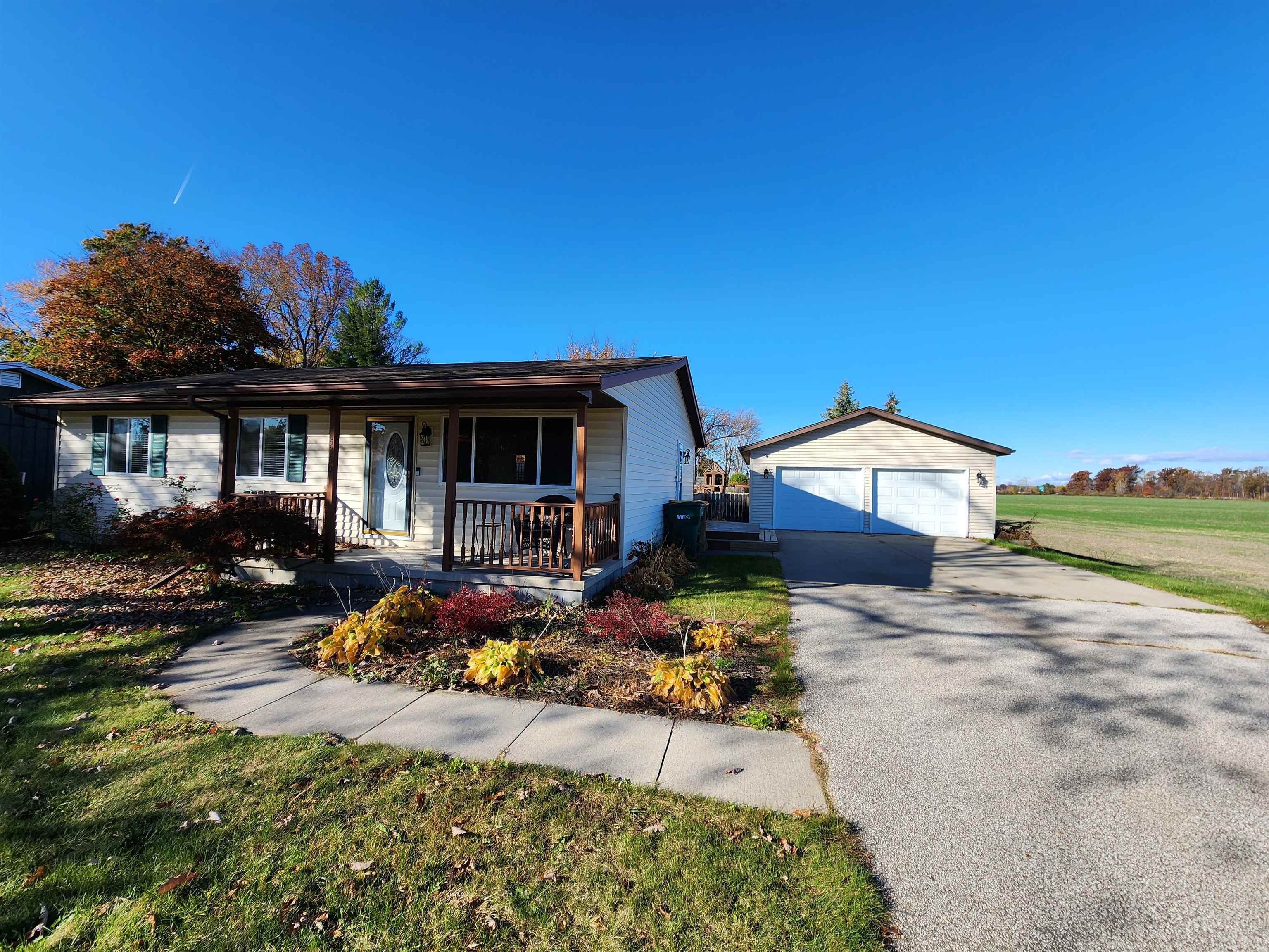 5360 Baxman Road Bay City, MI 48706 - Photo 3 of 19 Gallery Image 3