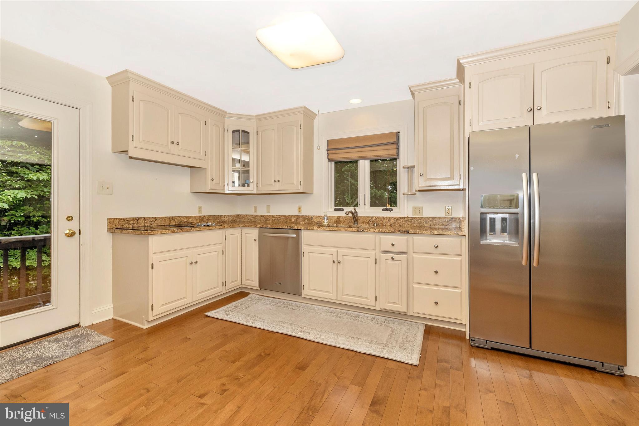 6799 Balmoral Ridge New Market, MD 21774 - Photo 11 of 39 Beautifully Updated Kitchen