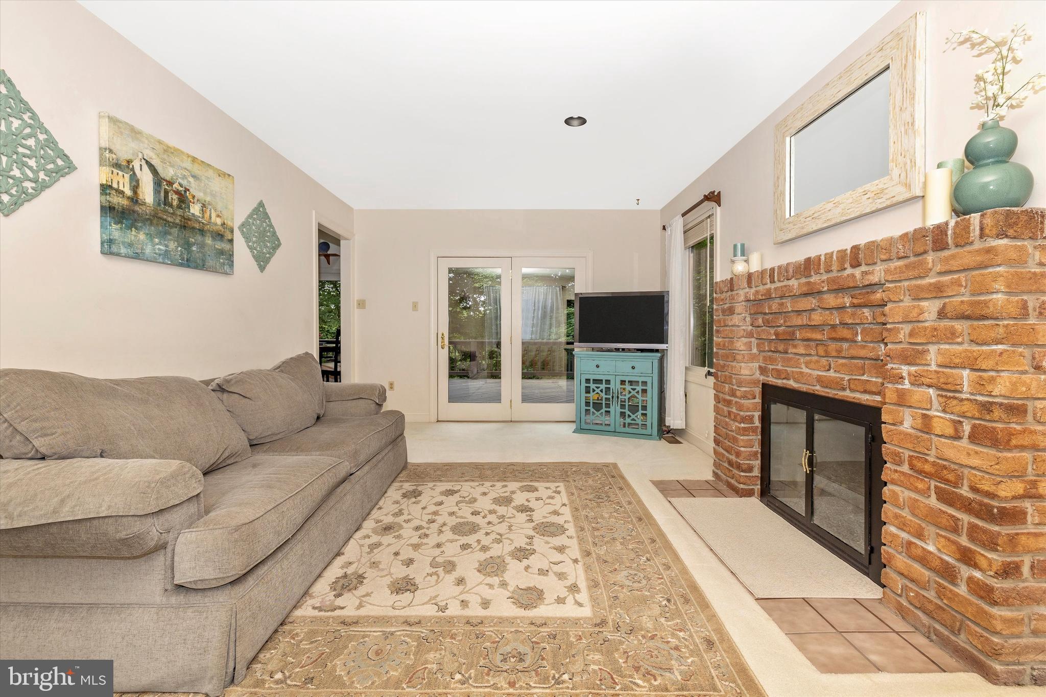 6799 Balmoral Ridge New Market, MD 21774 - Photo 15 of 39 Family Room with Propane Fireplace