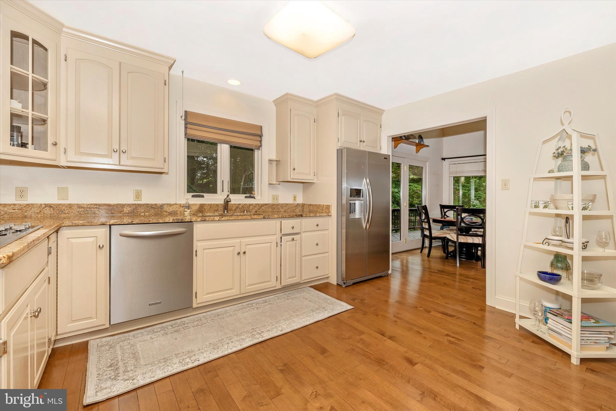6799 Balmoral Ridge New Market, MD 21774 - Photo 10 of 39 Beautifully Updated Kitchen