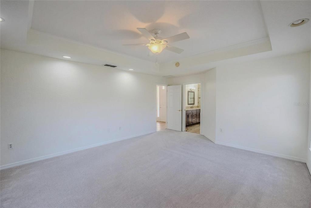 6598 Southeast 11th Loop Ocala, FL 34472 - Photo 11 of 49 a view of an empty room with a window