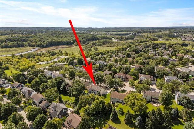 $589,000 | 2700 Wyngate Way, Waukesha, WI 53189