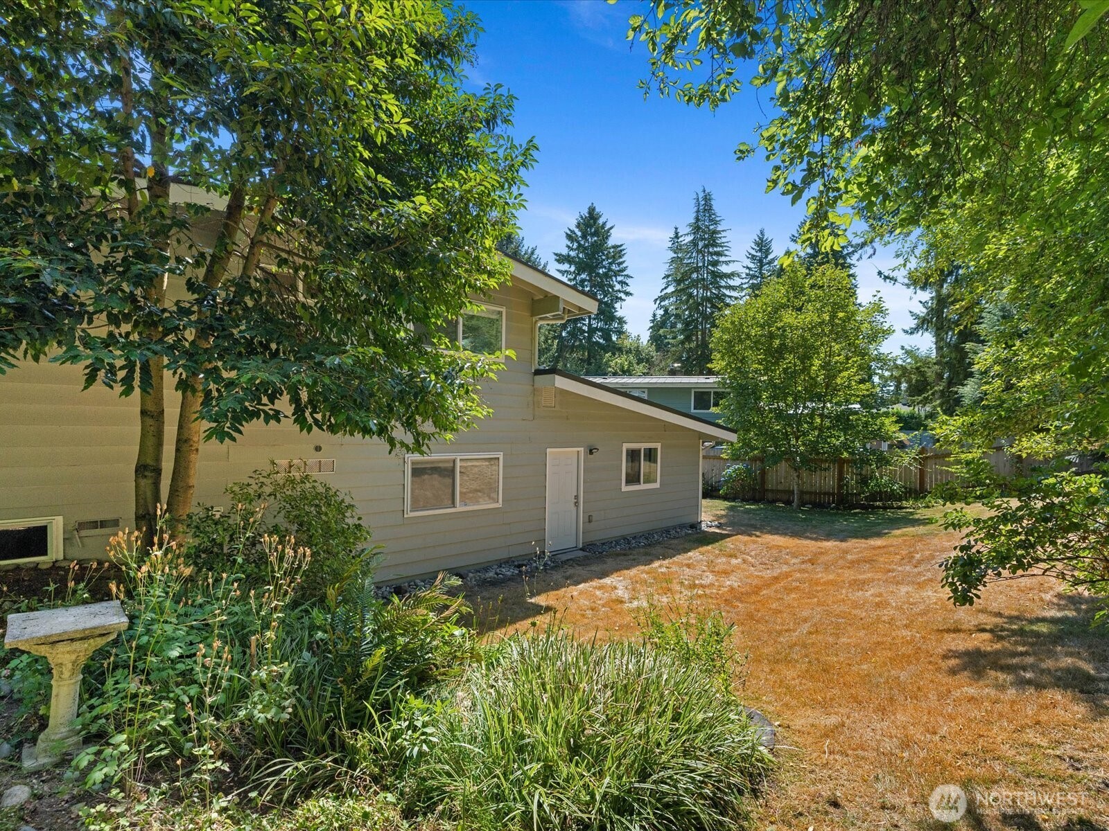 17829 Northeast 93rd Place Bothell, WA 98011 - Photo 36 of 38 Gallery Image 36