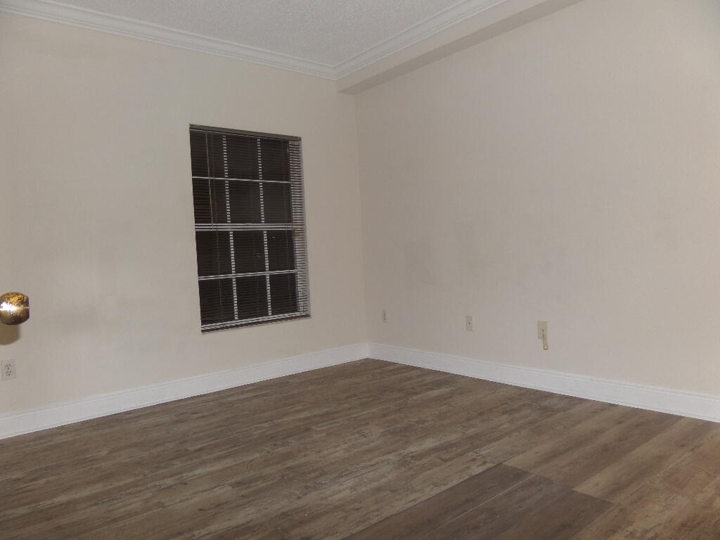 10276 Fox Trail Road South, Unit 106 West Palm Beach, FL 33411 - Photo 12 of 19 SAM_7868