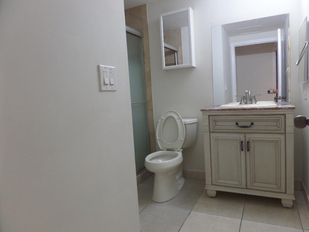 10276 Fox Trail Road South, Unit 106 West Palm Beach, FL 33411 - Photo 14 of 19 SAM_7873