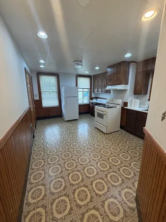 $3,000 | 1114 Bennington Street, Unit 3, Boston, MA 02128