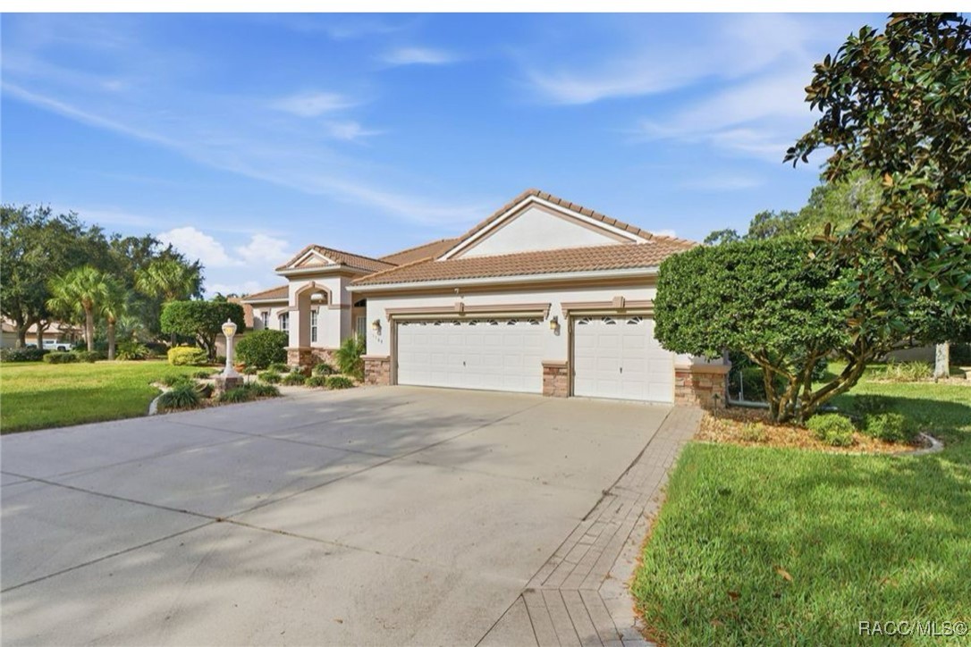 1165 West Beagle Run Loop Hernando, FL 34442 - Photo 4 of 47