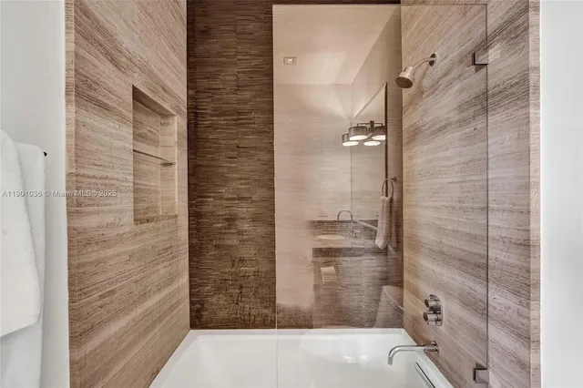 $39,900 | 17749 Collins Avenue, Unit 1402, Sunny Isles Beach, FL 33160