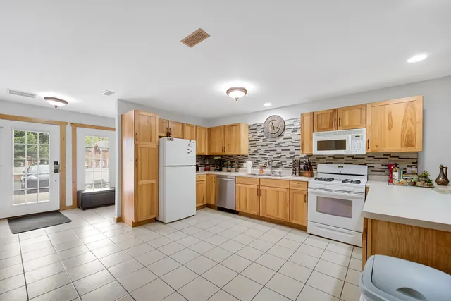 $1,800 | 2643 North Il Route 178, Unit U2, Utica, IL 61373