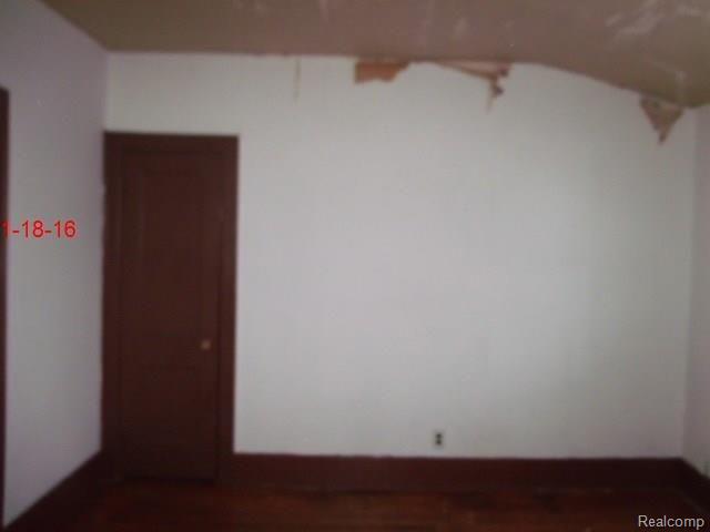 2124 Alter Road Detroit, MI 48215 - Photo 4 of 12 Bedroom (2).JPG