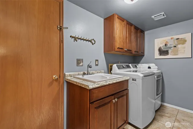 $1,775,000 | 26008 Southeast 30th Street, Sammamish, WA 98075