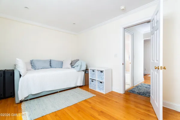 $3,200 | 52 Lafayette Place, Unit 1H, Greenwich, CT 06830