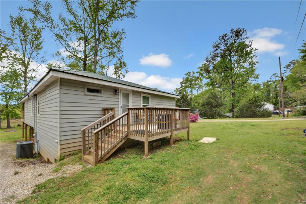 175 Cherokee Drive Jackson, GA 30233 - Photo 2 of 35