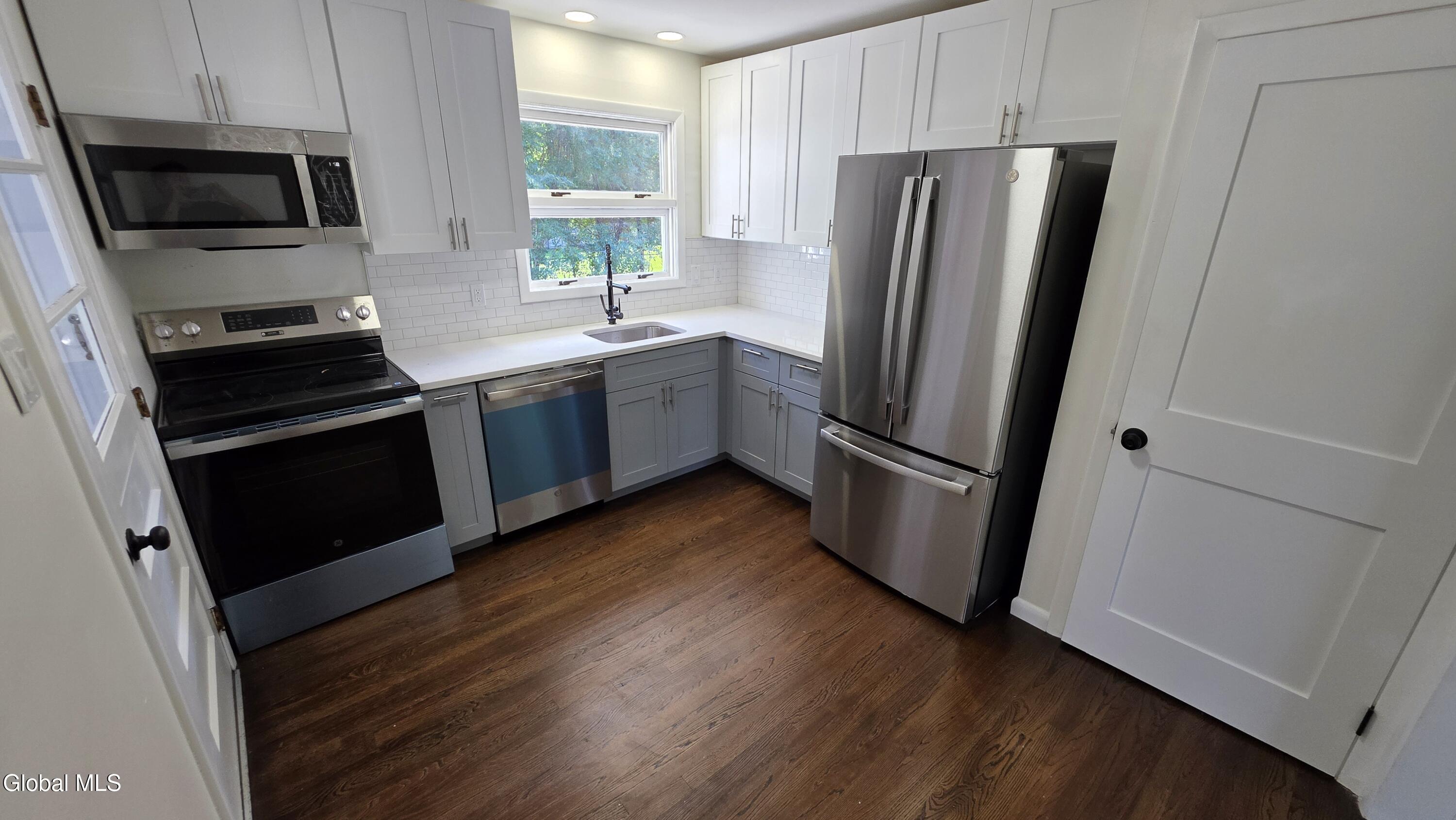 72 Cordell Road Schenectady, NY 12304 - Photo 7 of 26 Kitchen 1