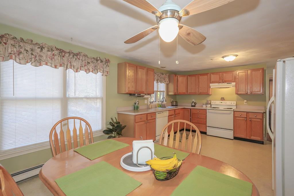 93 Kendrick Road Wakefield, MA 01880 - Photo 4 of 27