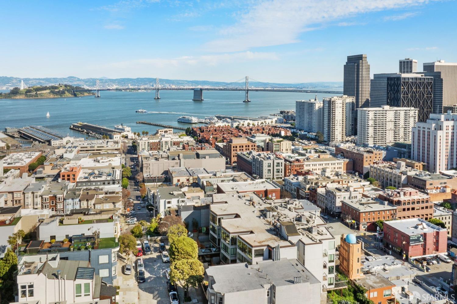 455 Vallejo Street, Unit PH6 San Francisco, CA 94133 - Photo 38 of 45 a view of a city