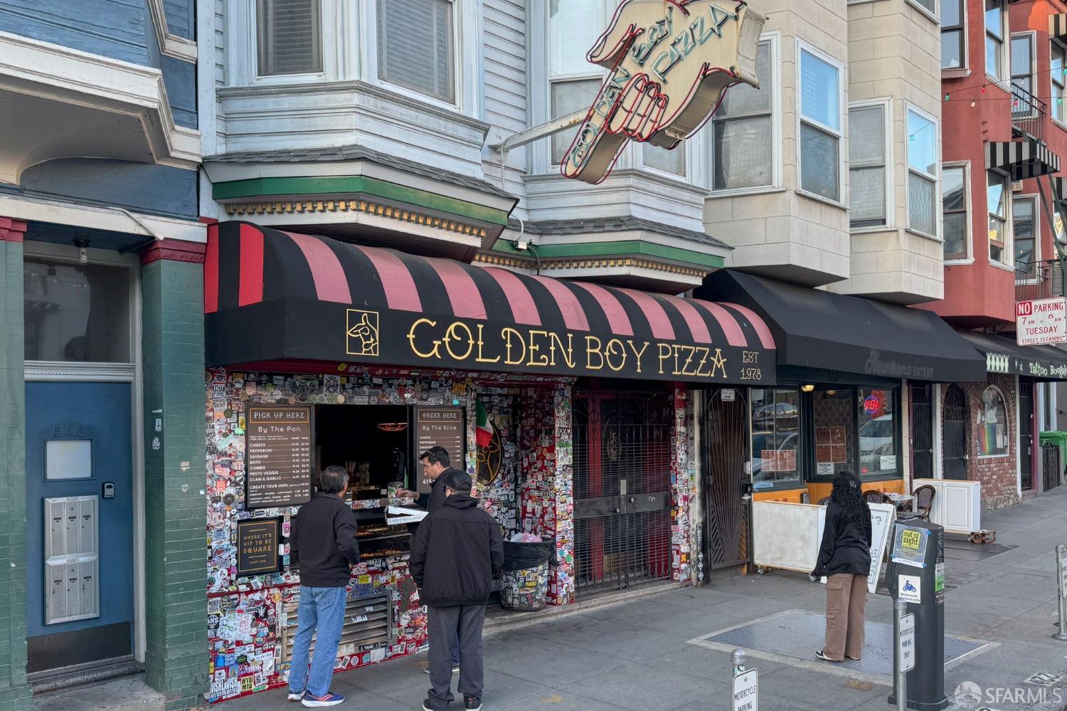 455 Vallejo Street, Unit PH6 San Francisco, CA 94133 - Photo 42 of 45 a view of a stores