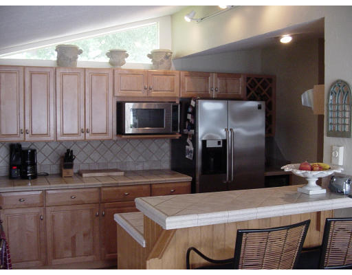 15 Beacon Road Webster, MA 01570 - Photo 5 of 9 Gallery Image 5