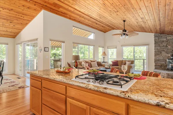 $549,000 | 1412 Sandalwood Drive, Murphys, CA 95247