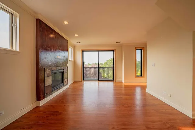 $2,750 | 3123 West Washington Boulevard, Unit 3, Chicago, IL 60612