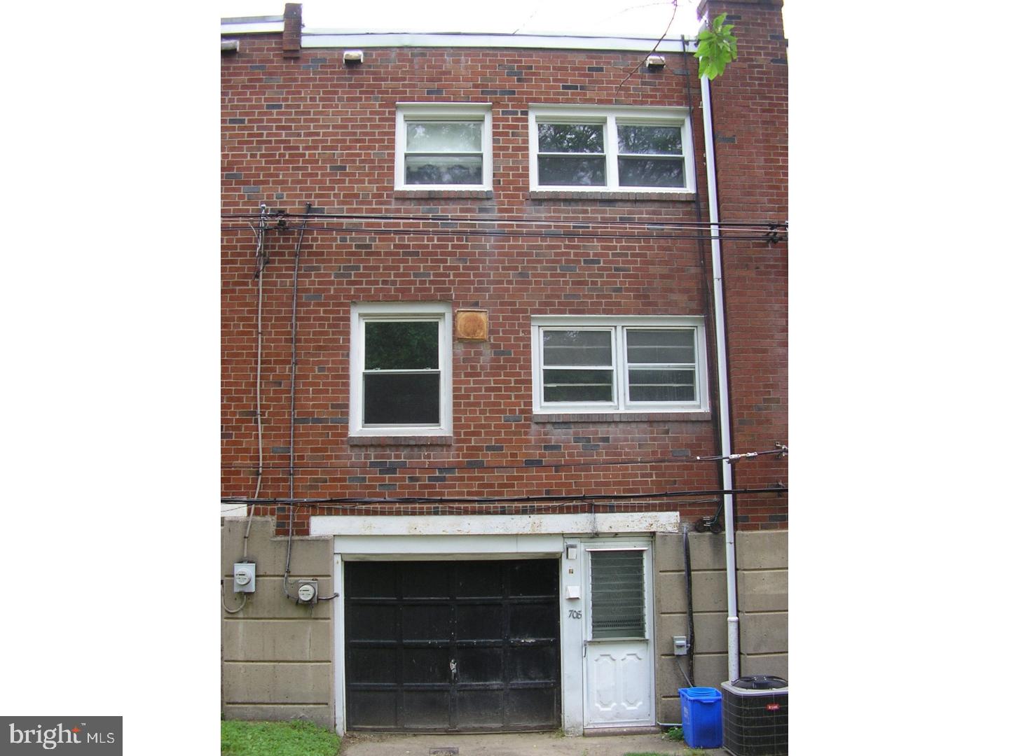 2708 West Country Club Road Philadelphia, PA 19131 - Photo 16 of 18 Exterior Back
