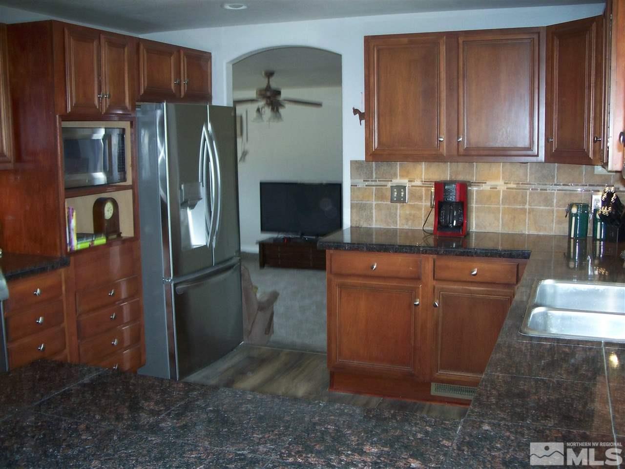 11630 Juniper Street Reno, NV 89506 - Photo 4 of 31 Photo 4
