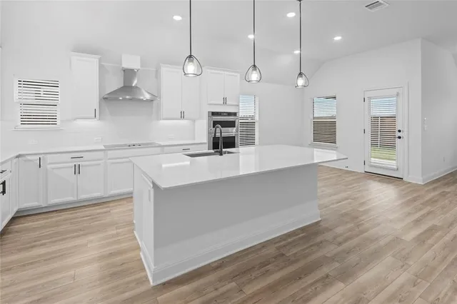 $2,500 | 181 Slenderleaf Drive, Marble Falls, TX 78654