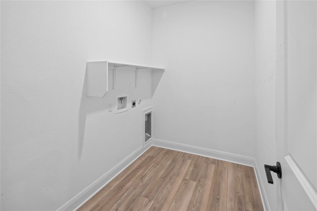 181 Slenderleaf Drive Marble Falls, TX 78654 - Photo 24 of 29 a view of utility room