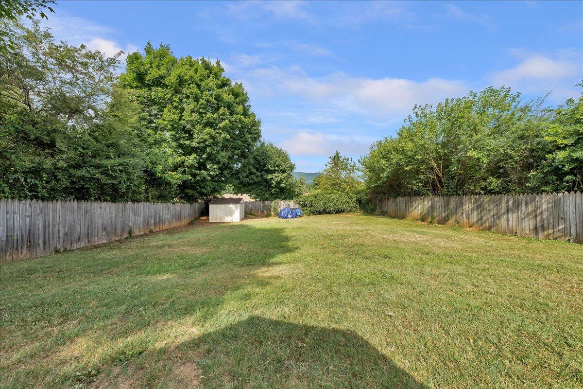 4705 Hazelridge Road Northwest Roanoke, VA 24012 - Photo 26 of 31 Backyard