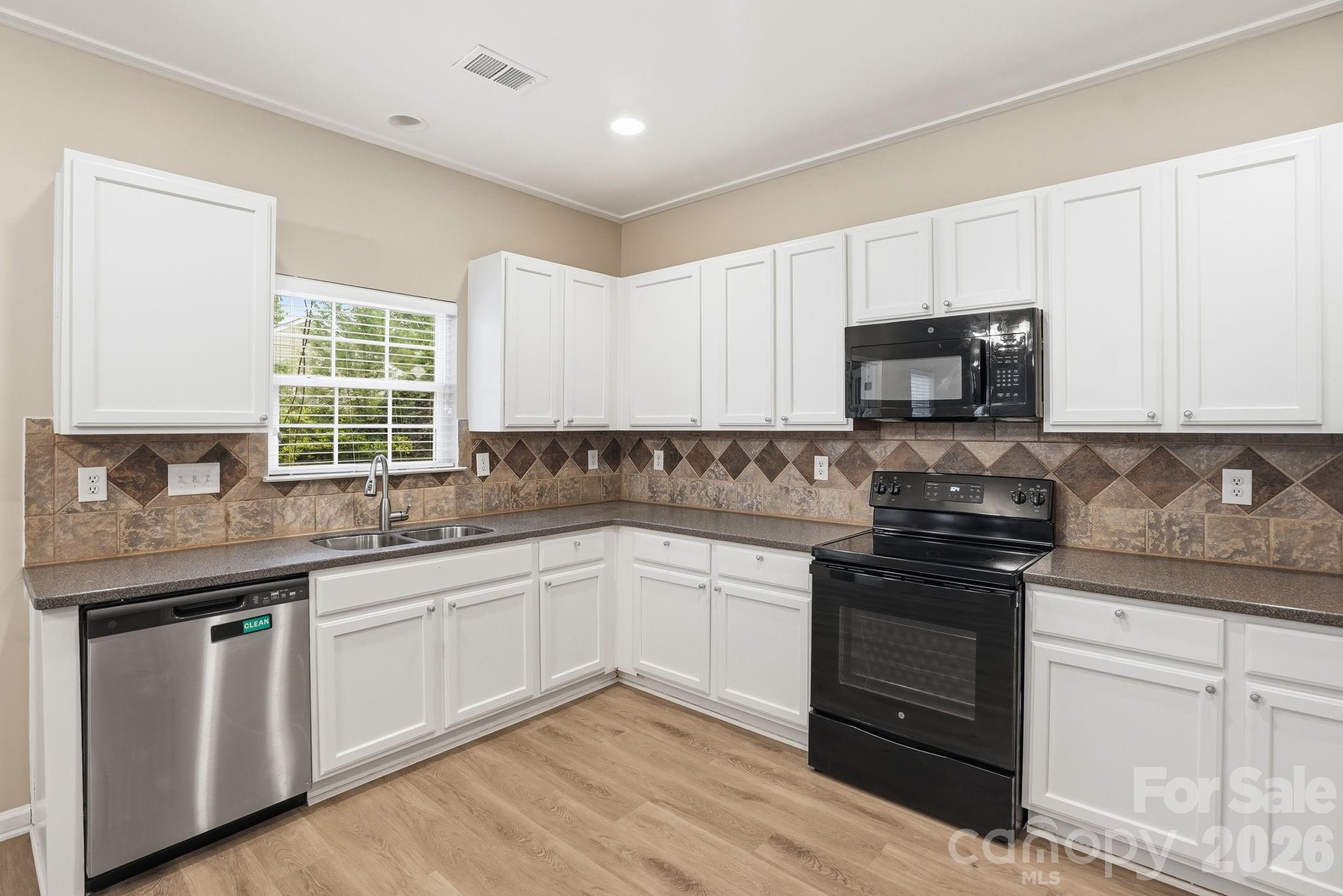 6427 Hermsley Road Charlotte, NC 28278 - Photo 21 of 45