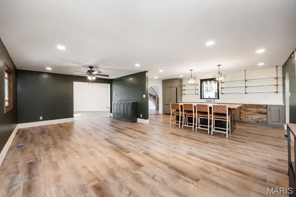$909,000 | 10 Phillips Lane, Shiloh, IL 62221