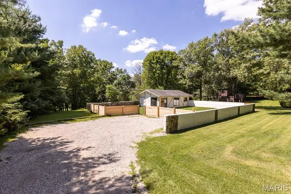 $849,950 | 10 Phillips Lane, Shiloh, IL 62221
