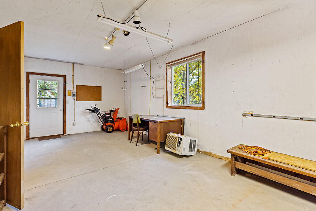 814 Augusta-Rockland Road Windsor, ME 04363 - Photo 51 of 80 35_BP5A0144_DxO_mls