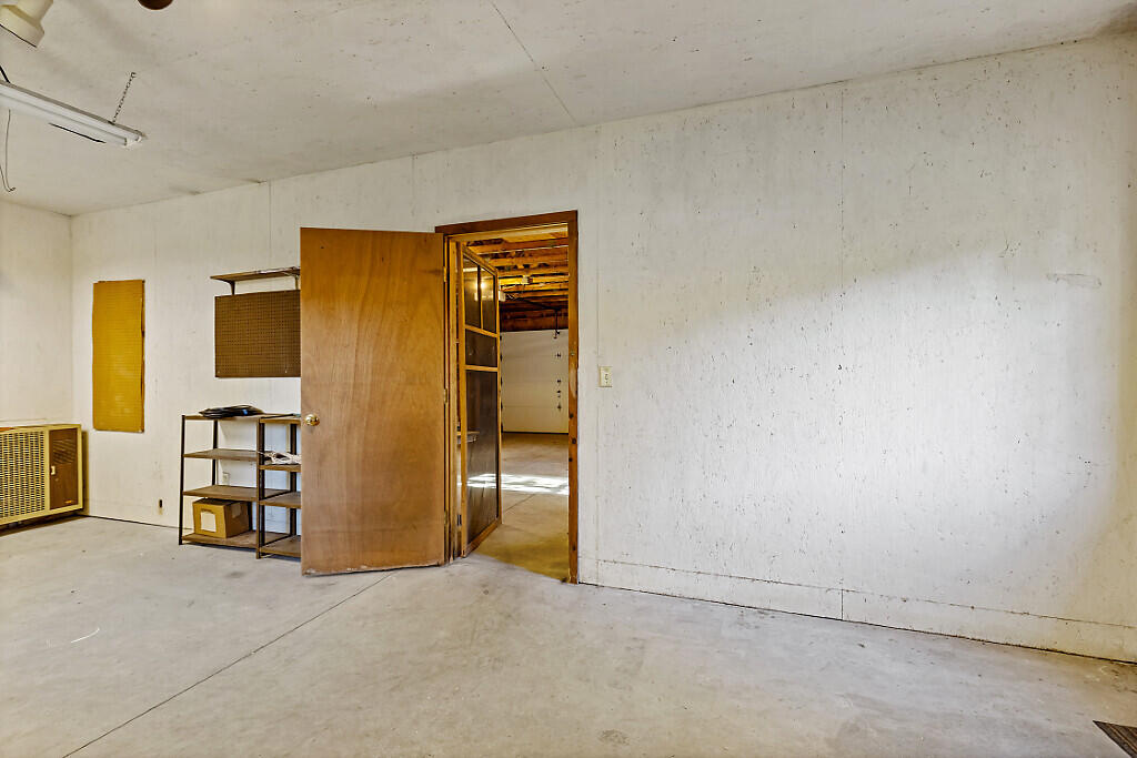 814 Augusta-Rockland Road Windsor, ME 04363 - Photo 52 of 80 36_BP5A0141_DxO_mls