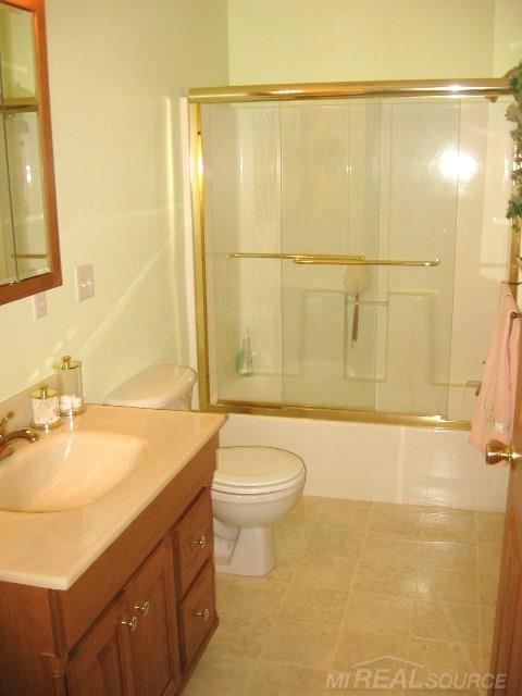 6235 Harrington Road Croswell, MI 48422 - Photo 33 of 46 31295348-32.JPG