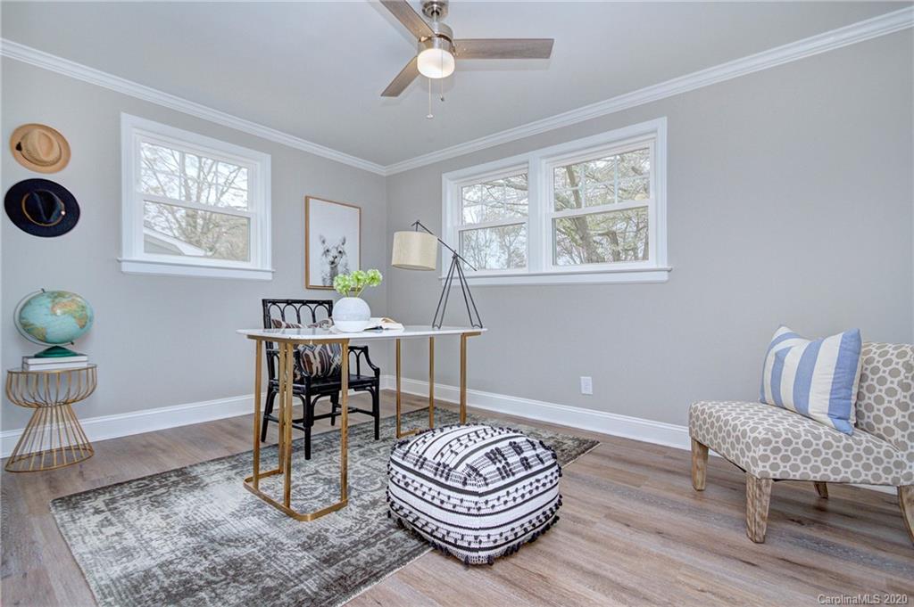 3908 Farmview Road Charlotte, NC 28205 - Photo 21 of 25 a living room with furniture and a window