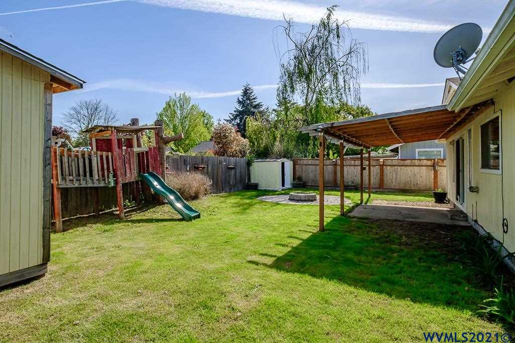 1843 Del Rio Avenue Southeast Albany, OR 97322 - Photo 41 of 42 Gallery Image 41