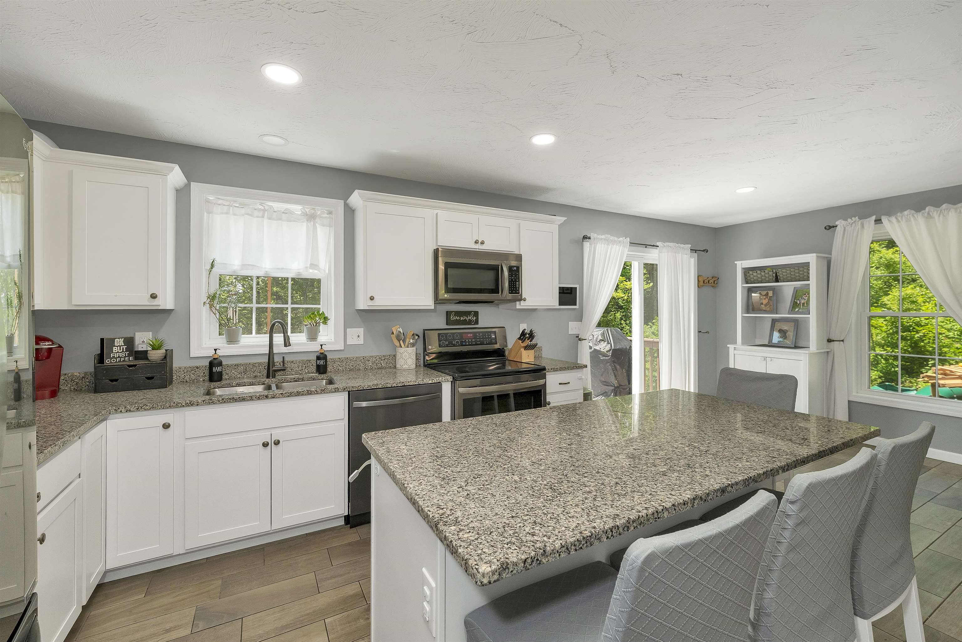 98 Eaton Road Pittsfield, NH 03263 - Photo 9 of 51