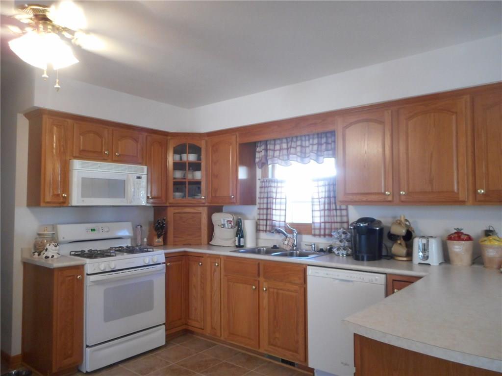 231 Galbreath Road Monongahela, PA 15063 - Photo 4 of 22 Completely Applianced Kitchen Including Disposal