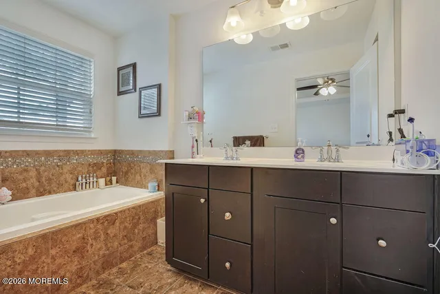 $3,150 | 407 Susquehanna Street, Unit 1207, Toms River, NJ 08755