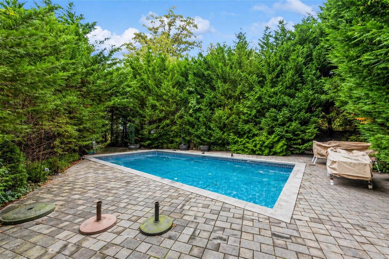 106 Willow Road Woodmere, NY 11598 - Photo 37 of 37 Virtually Staged