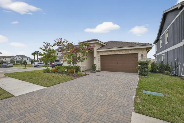 $675,000 | 1411 Thistle Place, Loxahatchee, FL 33470