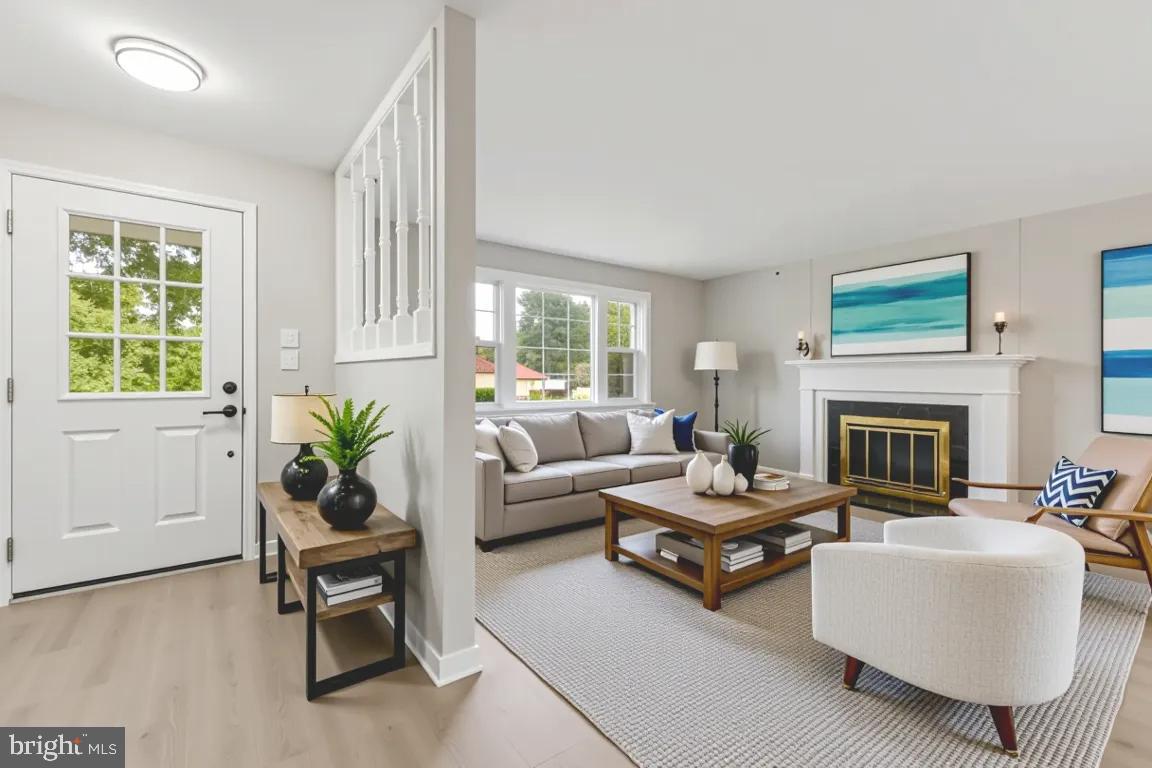 5307 Kepler Lane Springfield, VA 22151 - Photo 3 of 31 Bright and inviting living space awaits you.