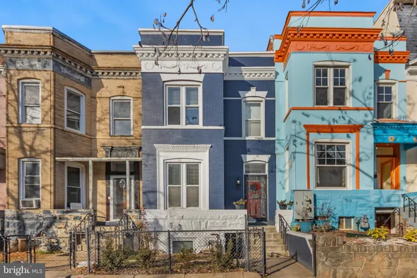 $2,299 | 46 Q Street Northeast, Unit B, Washington, DC 20002